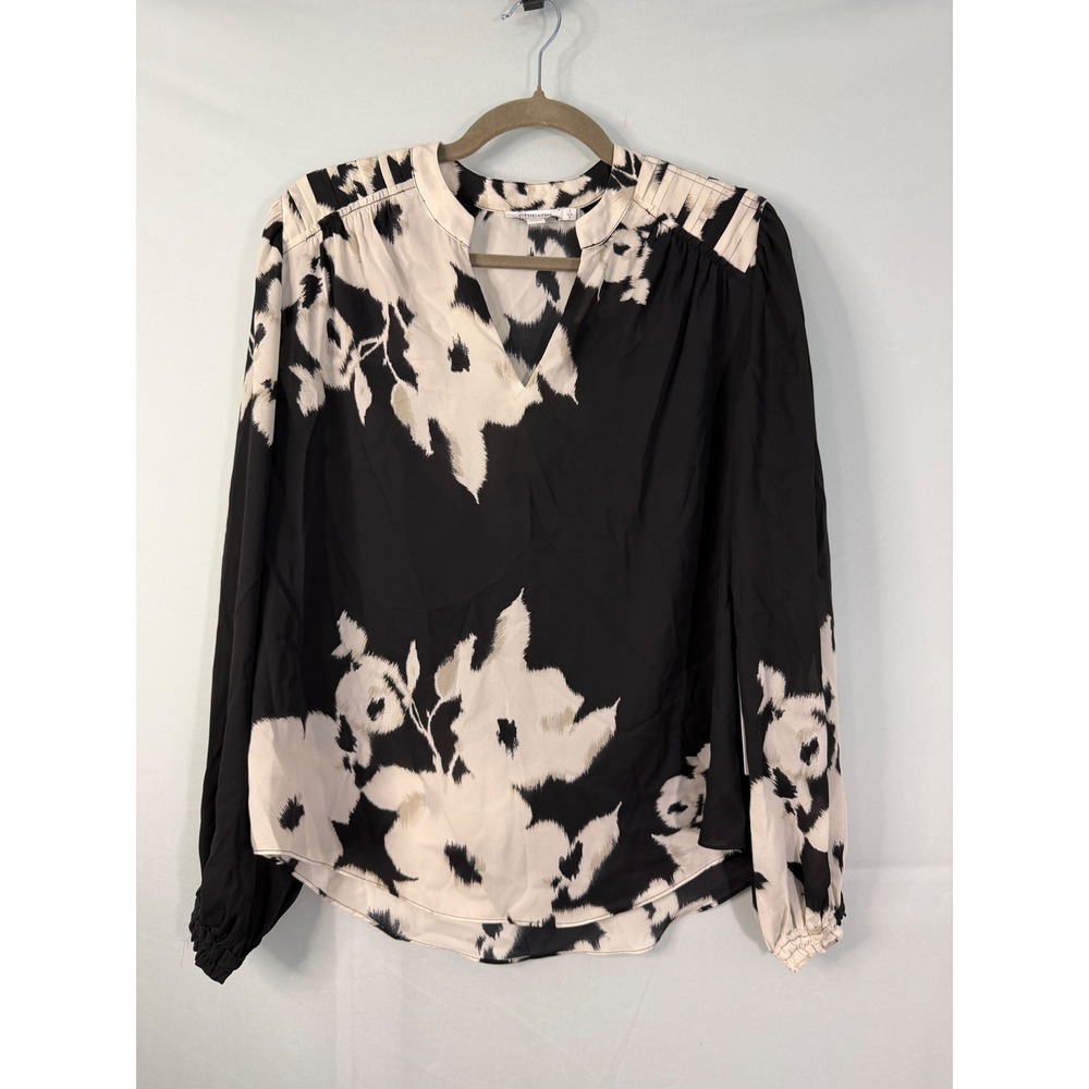 Chico's Pleated Blouse 1 US 8 Black White Floral Florence Mirage Long Sleeve